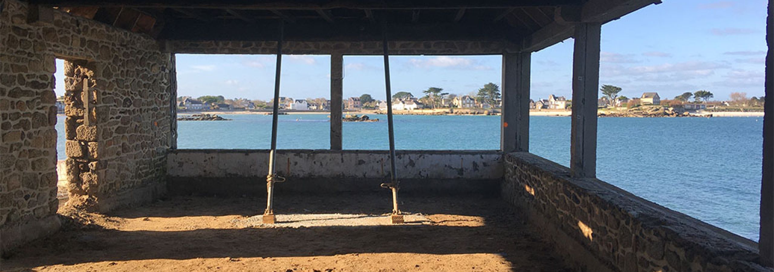 rénovation de l'ancien hôtel Castel Régis à Brignogan