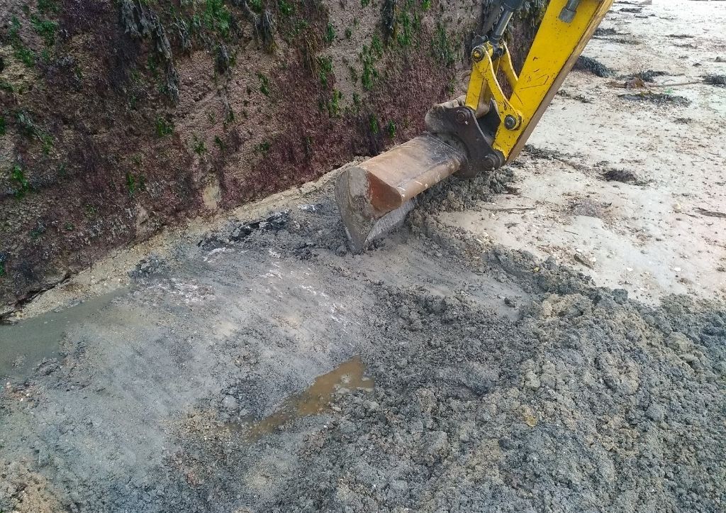 chantier sur le port de tregastel